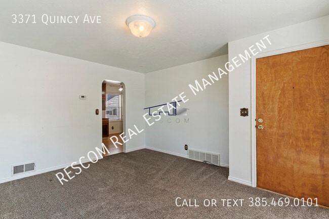 Photo - 3371 Quincy Ave