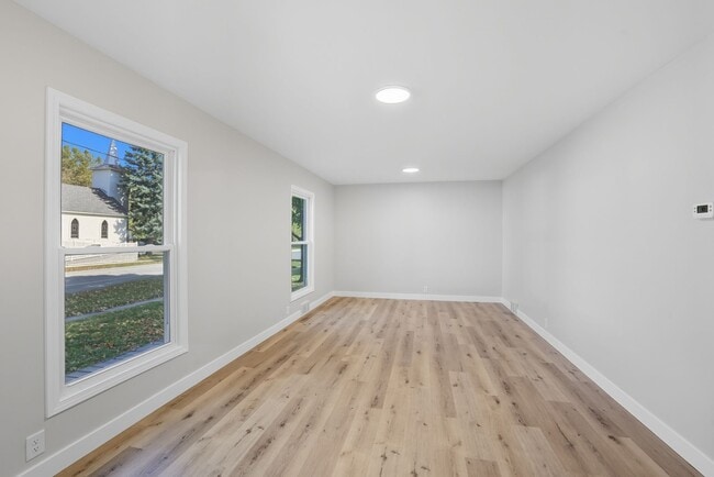 Photo - 259 Cossairt Ave