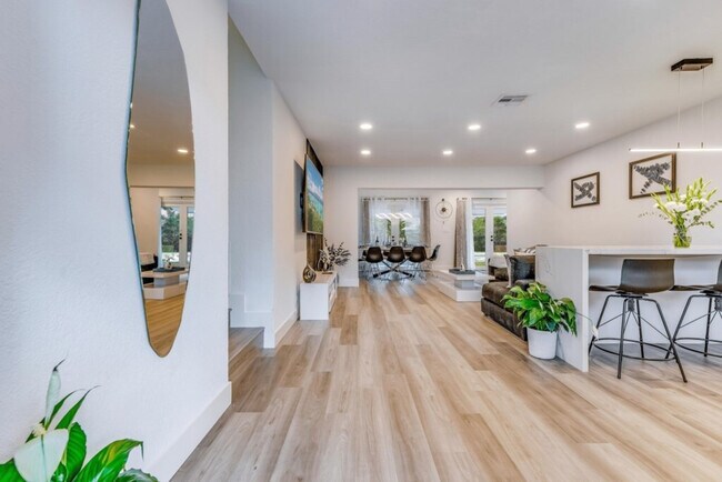 Photo - 834 SW 14th Ct Unit ID1287065P