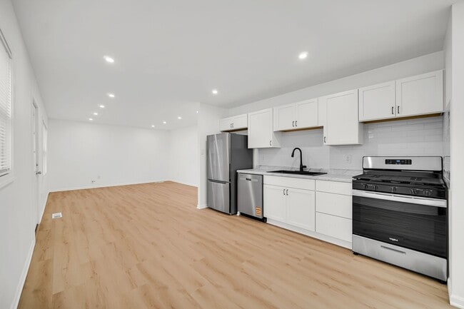 Photo - 3 Bedroom 1 Bathroom House for Rent!