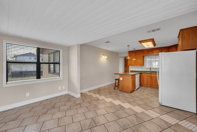 Photo - Norfolk Unit #B