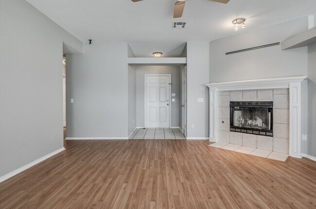 Photo - 1717 Briarcreek