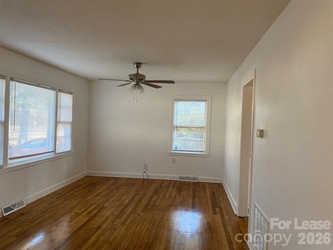 Photo - 307 S Merritt Ave