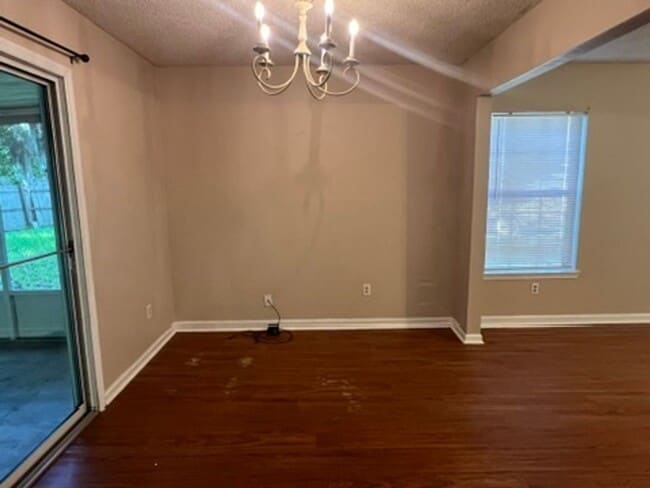 Photo - Two Story 3BR 2.5 Bath Available Early Sep...