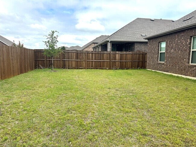 Photo - 10101 Sunnyview Ln