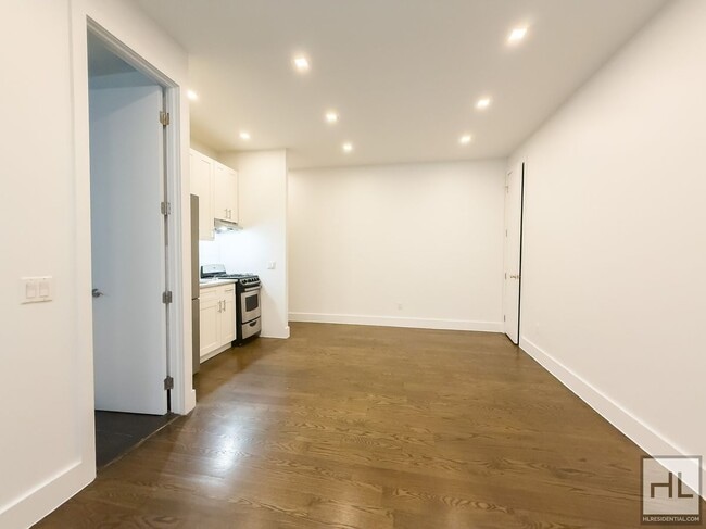 Photo - EASTERN PARKWAY / Spacious Crown Heights 1... Unidad 2L