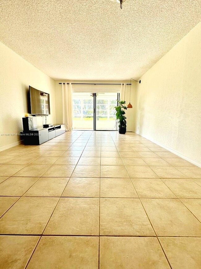 Photo - 9355 SW 8th St Unit 101