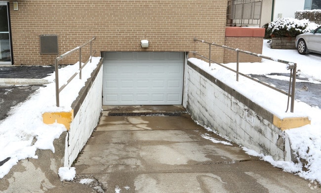 Photo - Worthington Towers