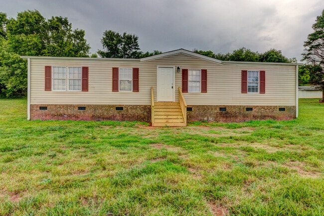 Building Photo - 3351 Appletree Ct
