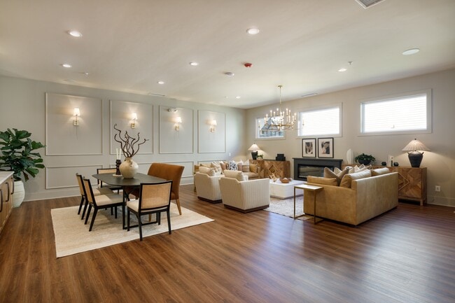 Building Photo - West Park