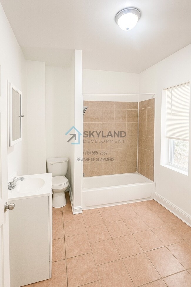 Photo - 3424 N Sydenham St