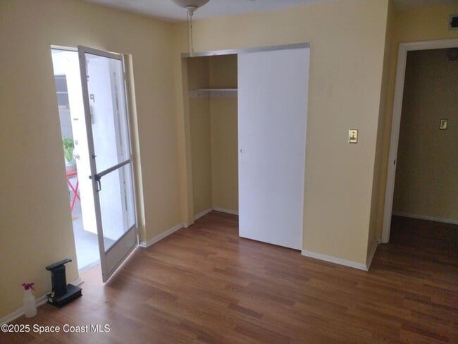 Photo - 190 E Olmstead Dr