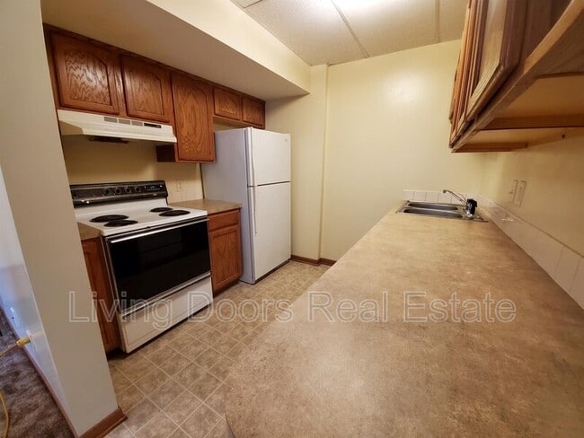 Photo - 15 Jackson Ave Unit Apt 3
