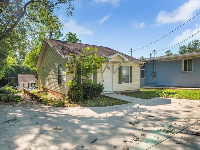 Photo - 2222 St Marks St