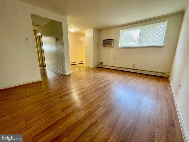 Photo - 141 E 4th Ave Unit A-1