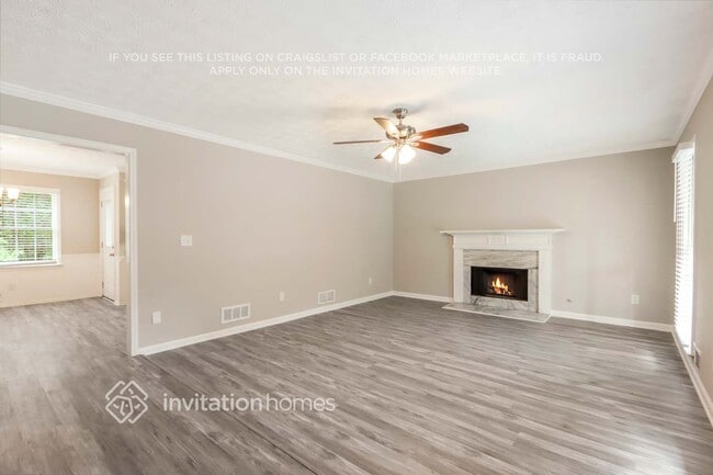 Photo - 1190 Burning Bush Dr