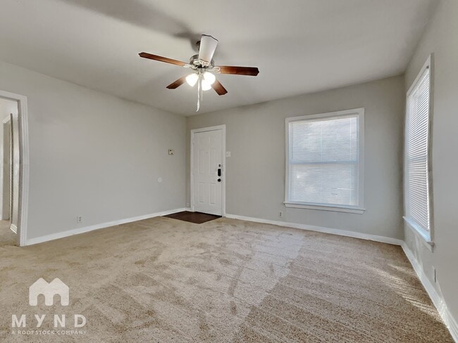 Photo - 321 Edgefield Dr