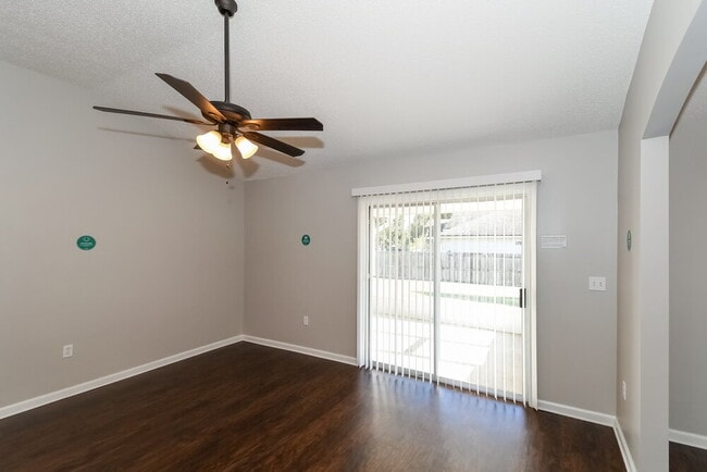 Photo - 2653 Fernleaf Dr