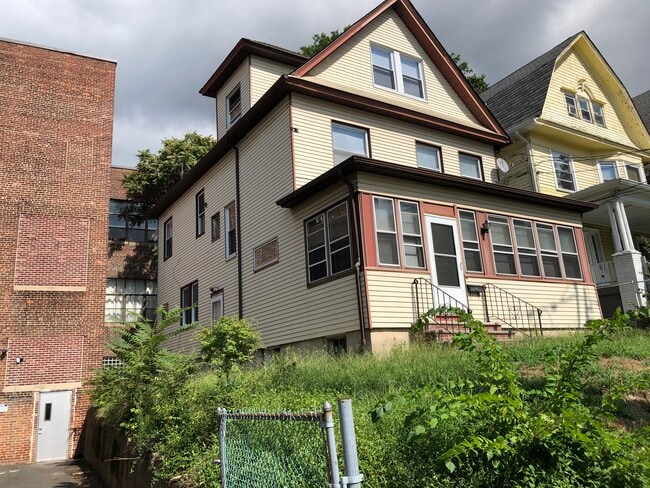 Building Photo - 499 Highland Ave Rental