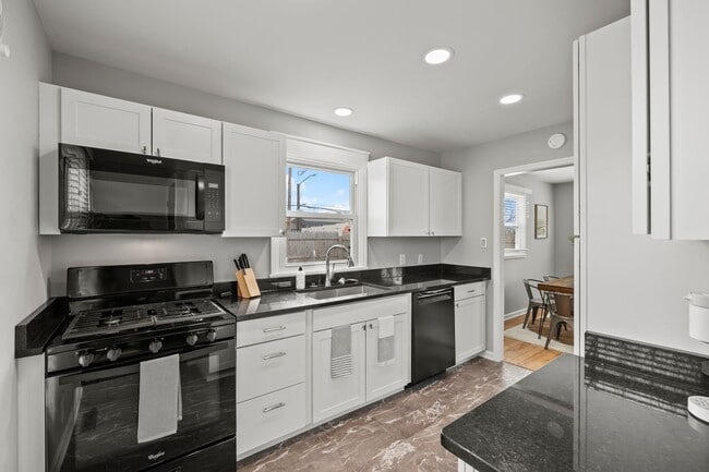 Photo - Super Mod Clintonville Oasis - Perfect for...