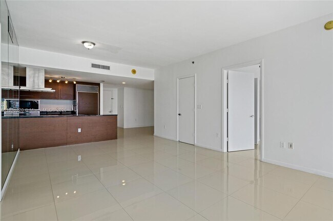Photo - 495 Brickell Ave Unit 2003