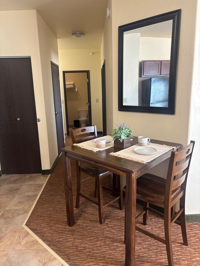 Bakken Lodge, LLC