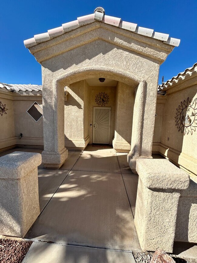 Photo - Lakeview Home!