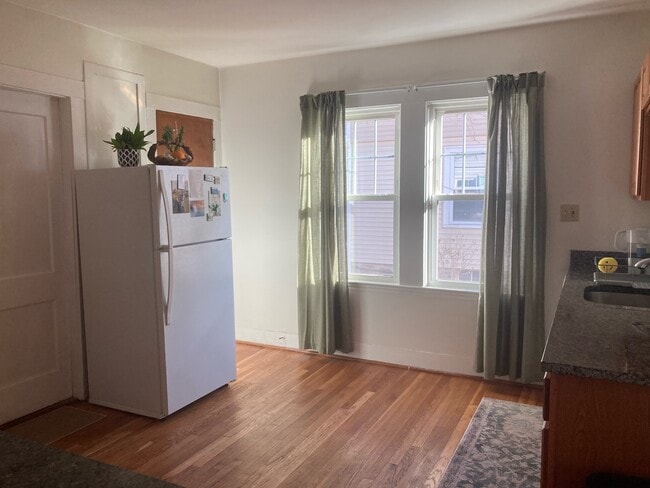 Photo - 141 Willow St