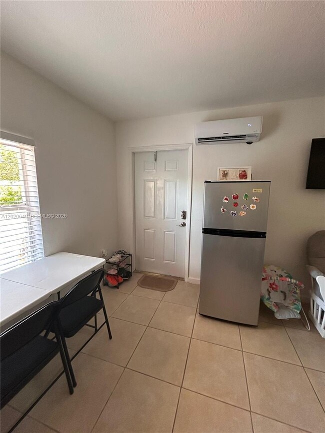 Photo - 12805 SW 116th Ct Unit 1