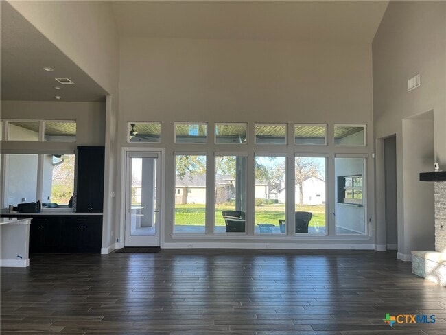 Photo - 1163 Trotter Ln