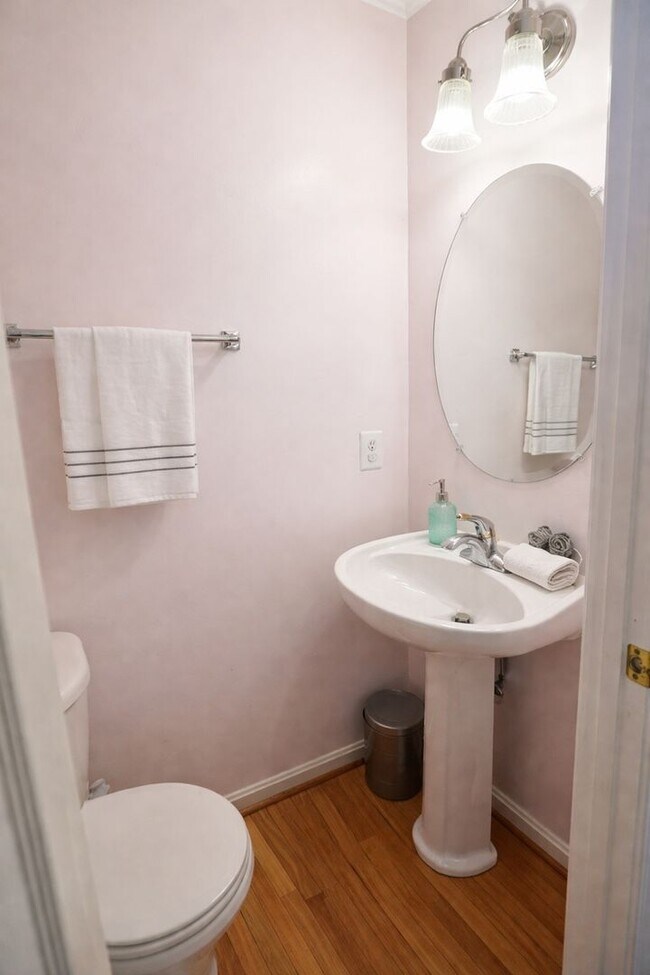 Photo - 7706 Heartwood Ln