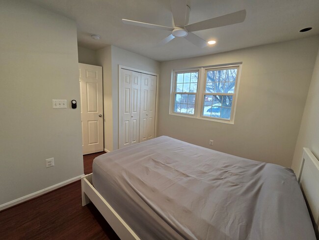 Photo - 207 N Cameron St Unidad Basement Apartment