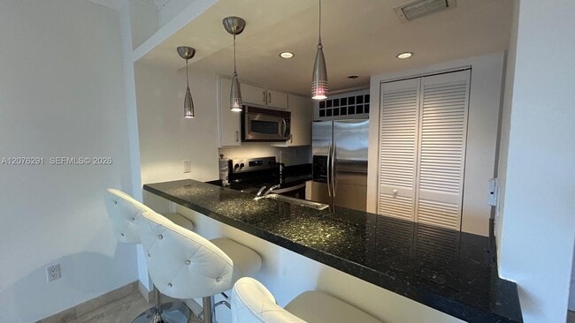 Photo - 540 Brickell Key Dr Unit # 512