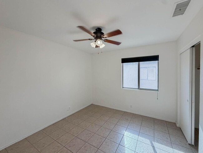 Building Photo - 15724 W Smokey Dr