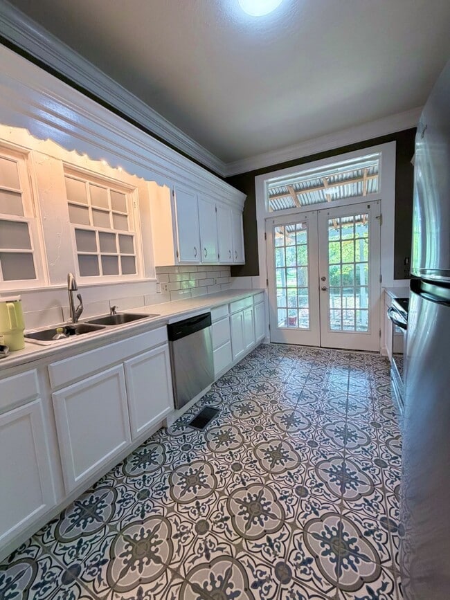 Photo - 400 N 37th Ave