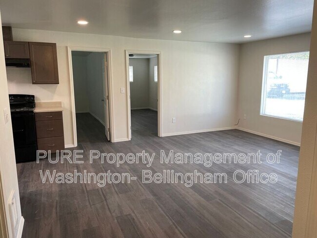 Photo - 6067 Portal Way Unit #6