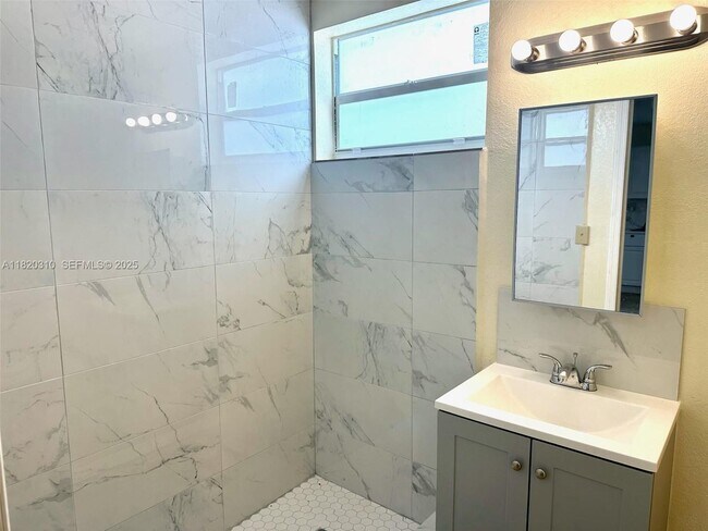 Photo - 17625 SW 160th Ave Unit -