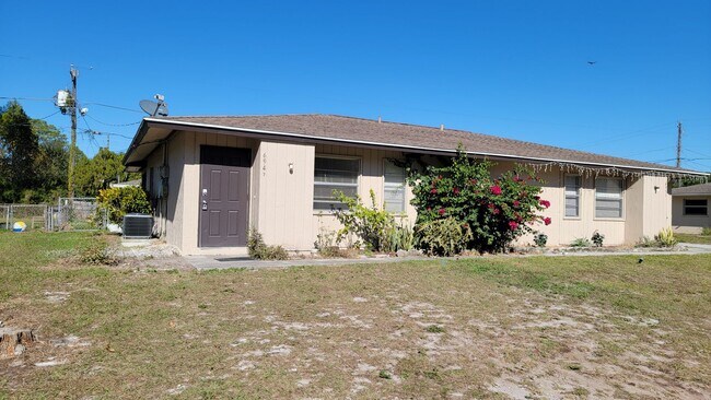 Building Photo - 6947-6953 Brentford Road Unit 6947 Brentford Road Rental