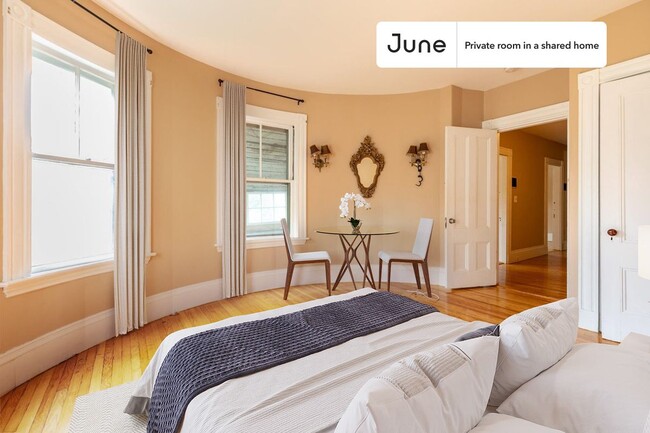 Private bedroom in 6 bed/2 bath Home - Private bedroom in 6 bed/2 bath Home Unit C