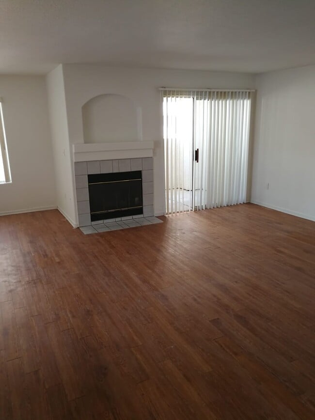 Photo - 4308 W Lake Mead Blvd Apartments Unit 102