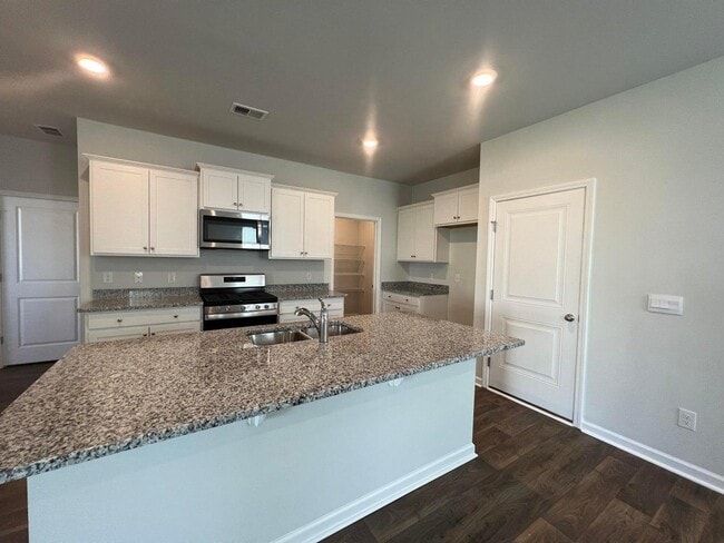 Photo - 309 Black Birch Dr