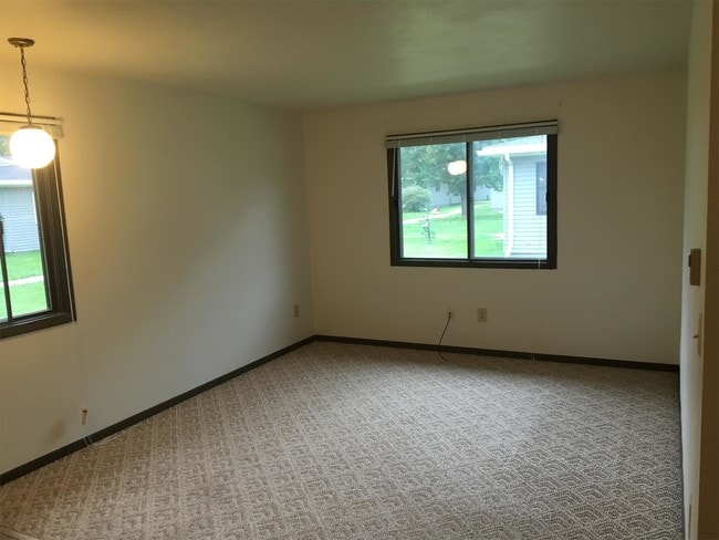 Photo - 201 7th Ave SE