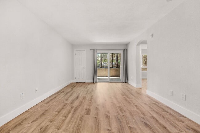 Photo - 5252 Orange Ave Unit 613