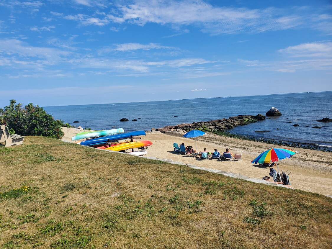 Photo - 25 Seacrest Rd (Old Saybrook, CT)