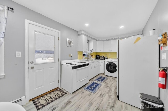 Photo - 80 Poplar St