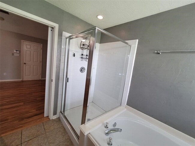 Photo - 8011 Aspen Dr