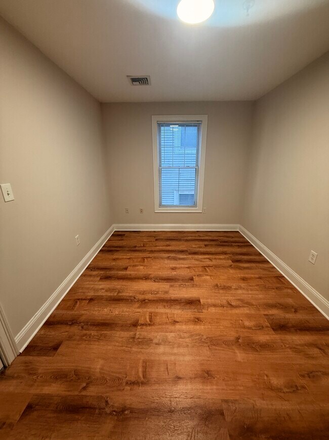 Photo - 135 Calumet St Unit 2