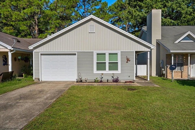 Building Photo - "Charming 3-Bedroom home in Valparaiso wit...