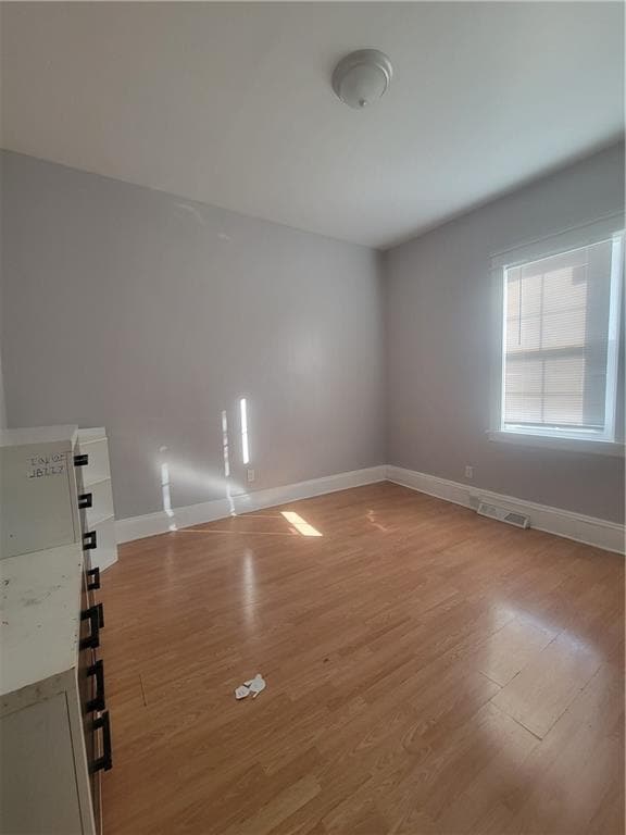 Photo - 350 Dyer Ave