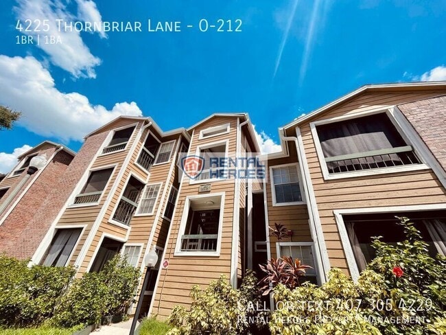 Building Photo - 4225 Thornbriar Ln